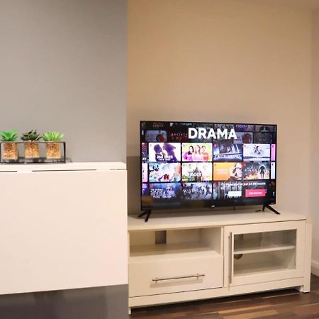 Chic & Trendy Studio Кардиф Екстериор снимка